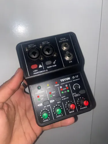 interface de audio teyun q12