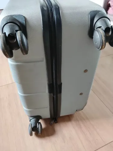 Mala 23 kgs Calvin Klein