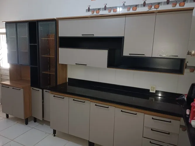 Vende se armario de cozinha semi novo 