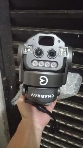 Câmera de segurança com reconhecimento facial 