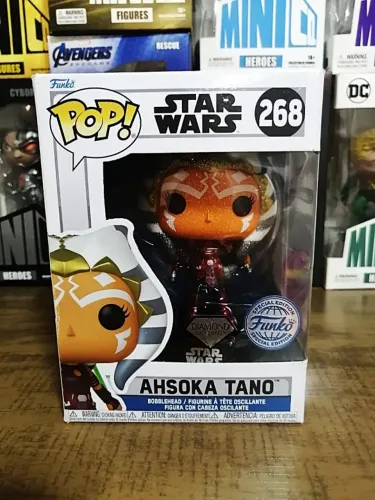 Boneco Funko Pop! Star Wars Ahsoka Tano com Glitter (Pop Original)