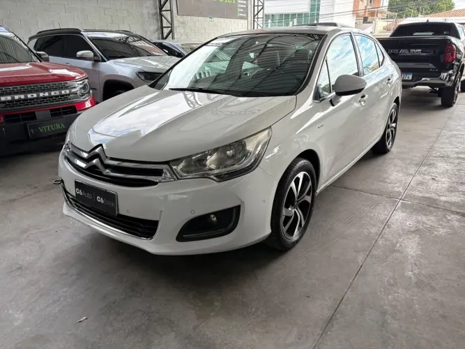 Citroen C4 Lounge Exclusive 1.6 Turbo 4P Aut. 2015