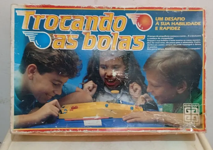 JOGO TROCANDO AS BOLAS VINTAGE