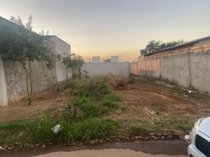 LOTE S/CANEDO FLOR DO IPE
