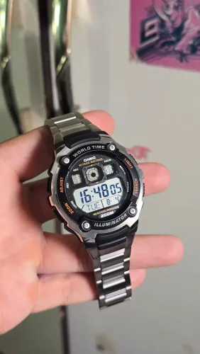 Relógio Casio AE2000WD-1AV