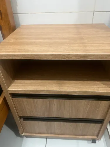 Mesa de cabeceira 