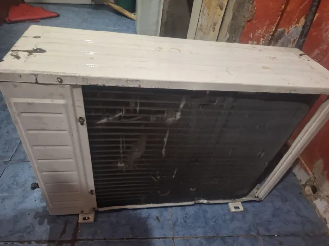 Vendo so a condensadora de 12 mil btus