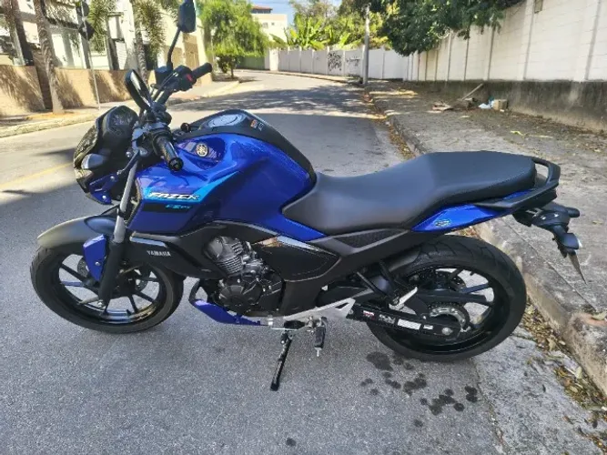 Yamaha FZ15 ABS 2025 - Impecável - Apenas 4.900 km!