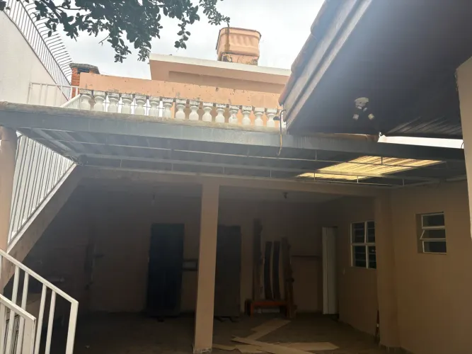 Telhas Zinco + Estrutura Metálica