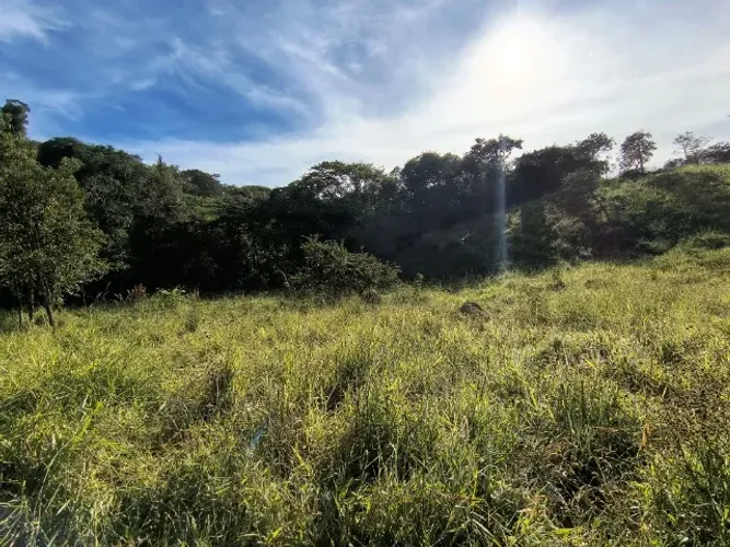 Sítio/Terreno Rural 6 hectares com Lagoa e Escritura em Itaguara/MG