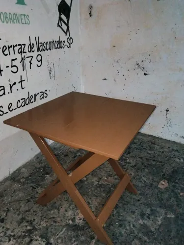 mesas dobrável e cadeiras