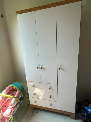 Guarda roupas infantil 