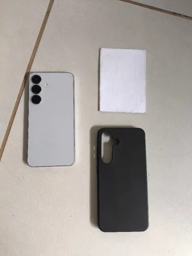 SAMSUNG S25 5G 256GIGAS 12 RAM  SNAPDRAGON 8 ELITE CAPA E NOTA PREÇO 2.700$ 