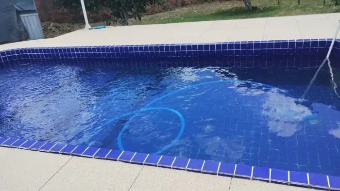Vendo ou troco chácara com piscina 