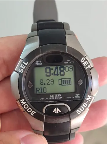 Relógio citizen cyber Titanium