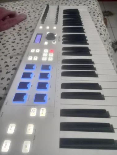 Controlador Arturia