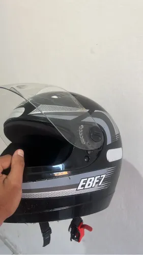 Capacete fechado