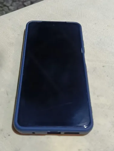 Celular redminote 11 168 GB pouco uso em perfeito estado com capinha e película nova