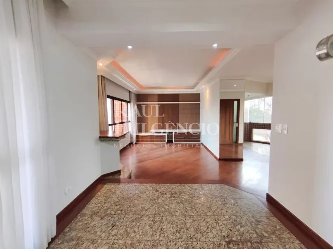 Apartamento com 4 quartos para alugar em Londrina