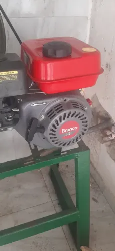 Engenho de cana + motor branco 5.5 +cavalete e escapamento.