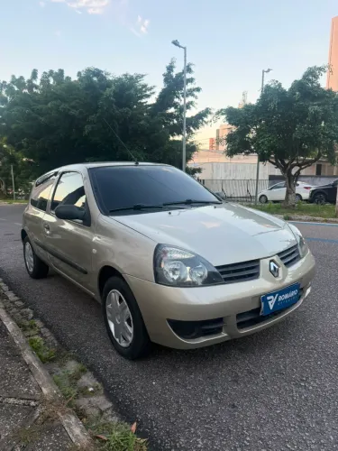 Renault Clio Hi-flex 1.0 16V 3P 2011