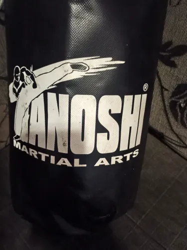 Saco de pancada Tanoshi boxe Muay thai + puxador tríceps corda profissional