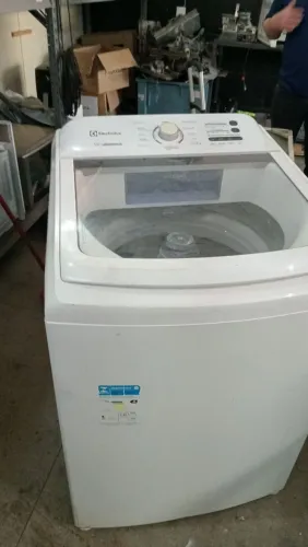 Máquina. De lavar Electrolux 15 kilos toda revisada800reais