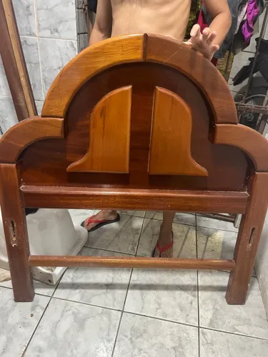 Cama Solteiro de Madeira Maciça - Estilo Colonial