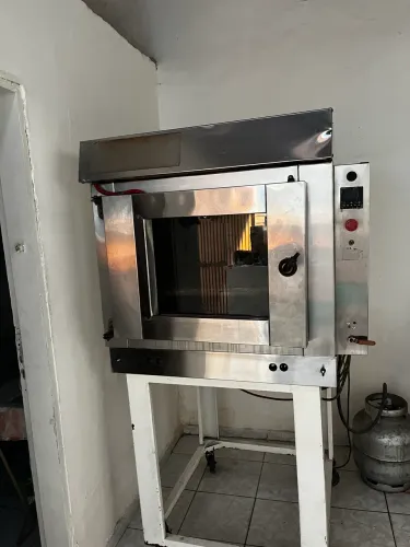 Forno elétrico para pizzaria ou padaria em perfeito estado de conservação
