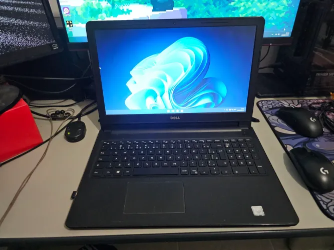 Notebook Dell Inspiron 15-3567