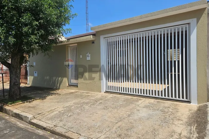 CASA, 02 DORMITÓRIOS, 02 VAGAS, AMPLO QUINTAL, VENDA, COSMÓPOLIS - SP