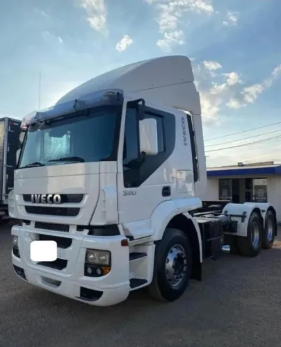 Iveco 380 6x2 ano 2010