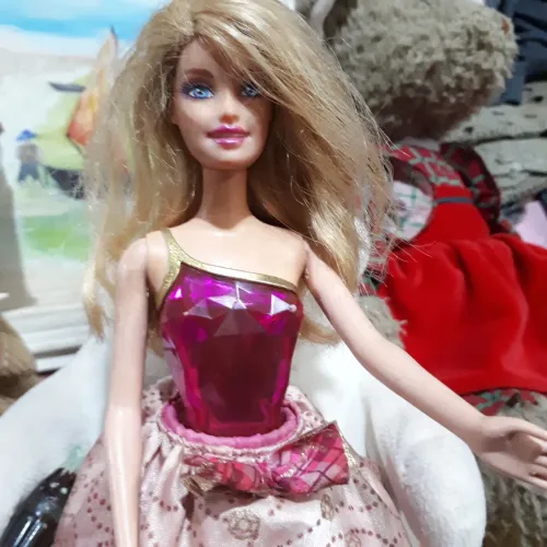 Barbie escola de princesa transformação de 2011