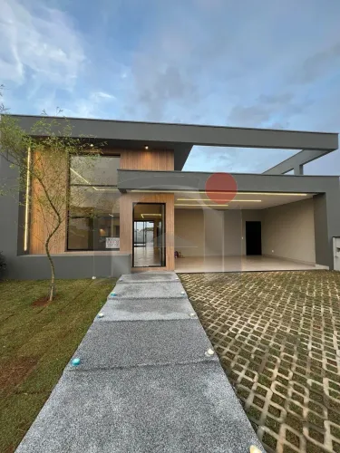 CASA COM PISCINA