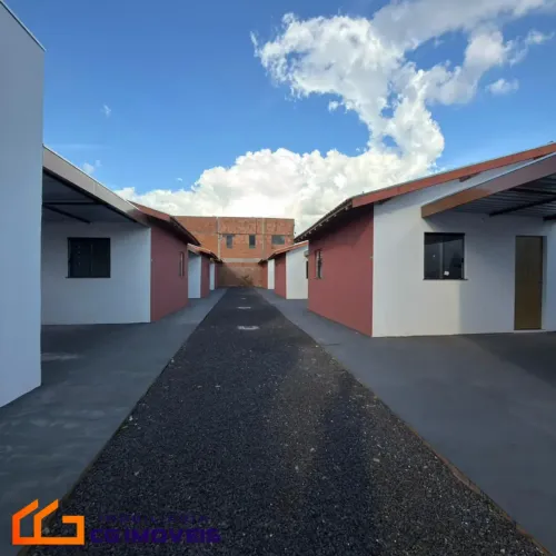 Casa em condomínio á venda com 2 quartos, bônus moradia no Jardim Aero Rancho em Campo Gra