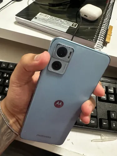 Moto E22