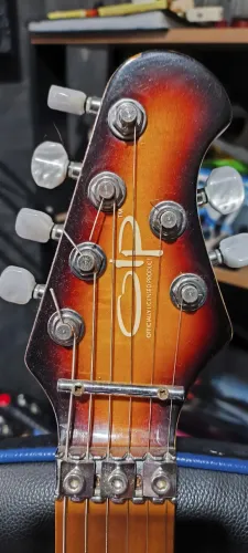 Guitarra OLP MM1 Ernie Ball Wolfgang EVH (Usado)