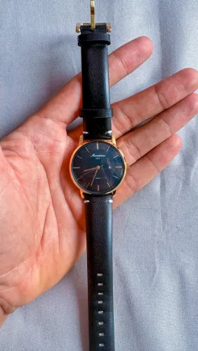 Relógio Mondaine Unissex Clássico Dourado Couro Genuíno Calendário