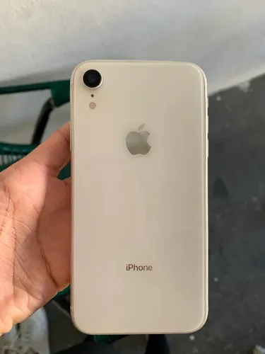 iPhone XR 126GB Branco