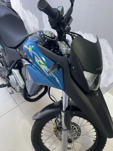 Moto de garagem