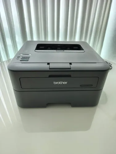 Impressora laser monocromática brother com entrada para cabo de rede (ethernet)
