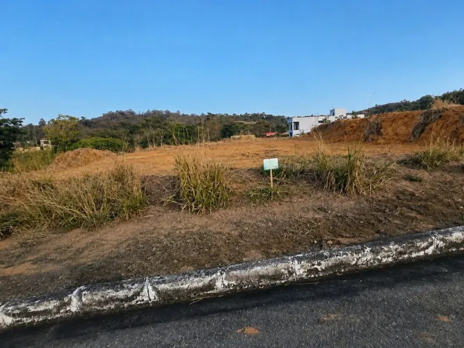 Lote em Condomínio Fechado