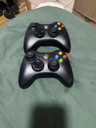 CONTROLES DE XBOX 360, EM PERFEITO ESTADO