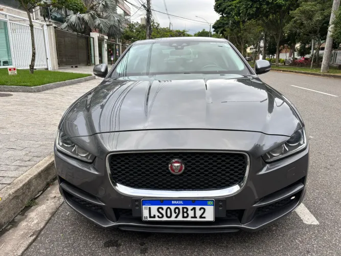 Jaguar XE 2.0 Turbocharged Pure 240cv Aut. 2016