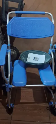 Vende-se cadeira de banho nova sem uso tamanho especial 