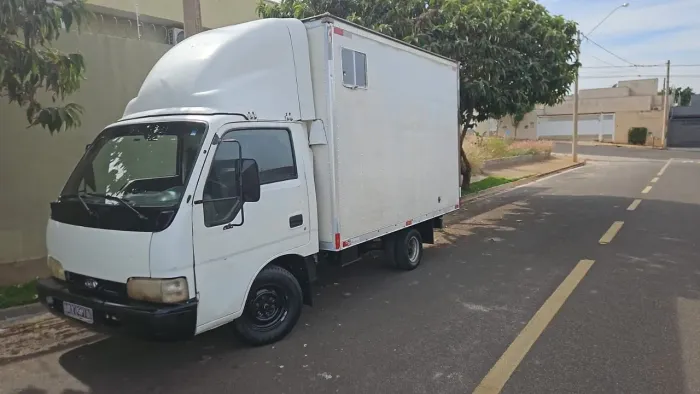 Kia Motors Bongo K-2700 2.7 4x2/4x4 Diesel 2000