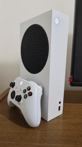 Xbox Séries S + Controle Original + Bateria Recarregável