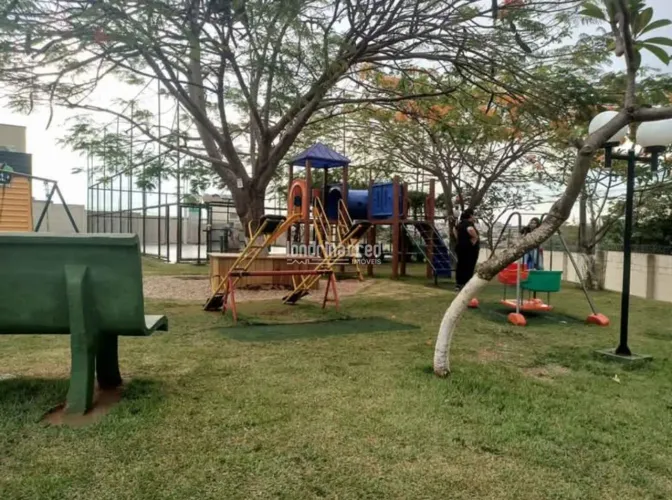 Apartamento à venda no Condomínio Vila das Azaleias