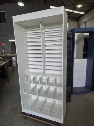 Expositor para fitas a pronto entrega