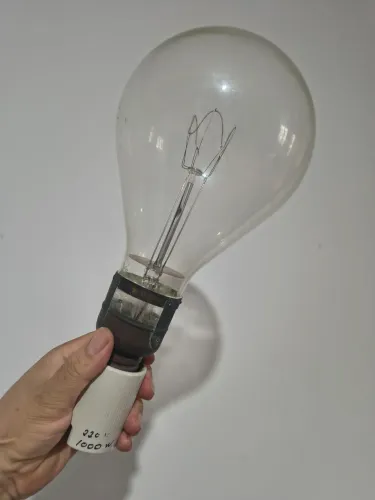 Lâmpada Incandescente Gigante Vintage - Rara Potência de 1000W / 220V
